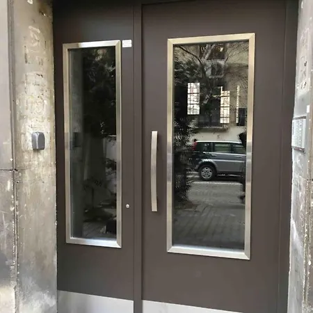 Designer & Luxurious, Business, One Bedroom In By Flat Mаnager *